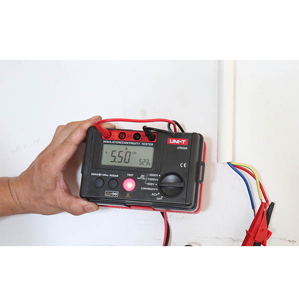 UT502A Megger Insulation Resistance Tester 2500V