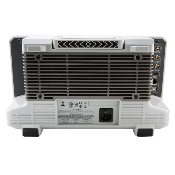 UNI-T UTS1032T Spectrum Analyzer 3.2GHz Advanced-Series with Tracking Generator